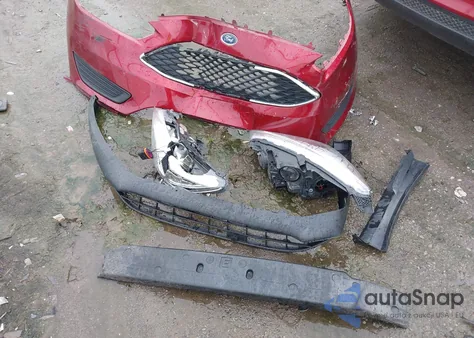 2015 Ford Focus Se z USA, uszkodzony, nr VIN 1FADP3F26FL378036